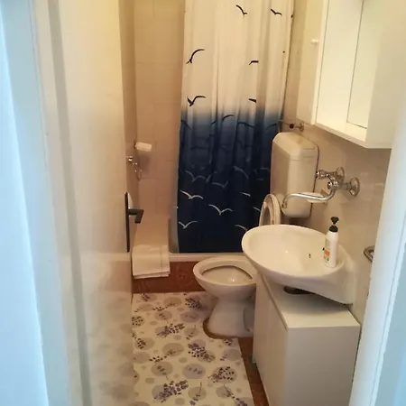 Apartman Leo *